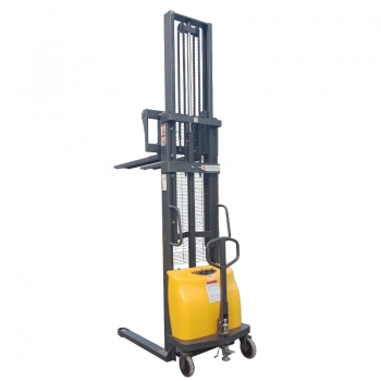 2噸半電動堆高車