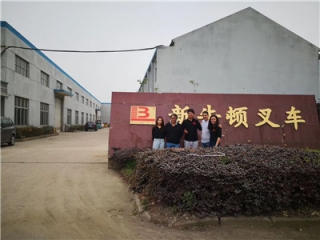 購(gòu)買(mǎi)電動(dòng)叉車(chē)的關(guān)鍵是了解電動(dòng)叉車(chē)的定義！