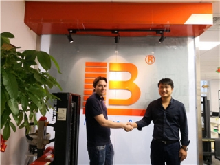 環(huán)保電動(dòng)叉車(chē)為何會(huì)成為搬運(yùn)主流？