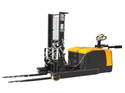 堆高車電動設備