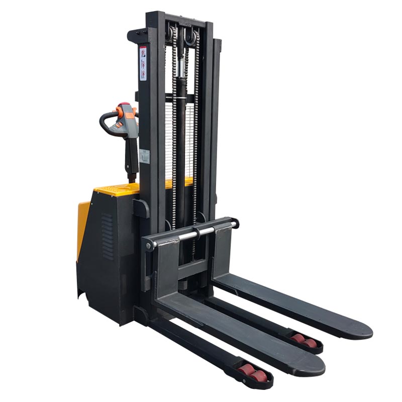 全電動叉車生產(chǎn)廠家：鋰電池VS 鉛酸電池