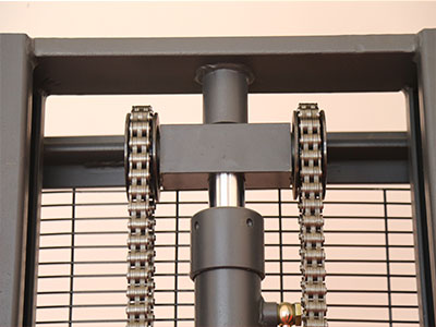 半電動堆高車多少錢