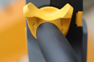 如何安全使用電動液壓搬運車？