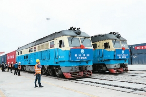 新牛頓叉車及其它作為不足百人的小微企業是如何做到服務多個海外市場？