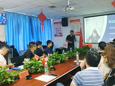 新牛頓（中國）叉車