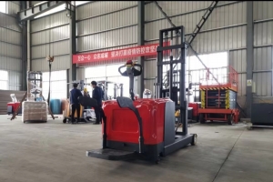 前移式叉車的轉向裝置和制動系統