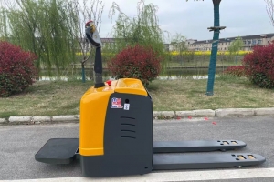 如何清洗電動搬運車的液壓系統？