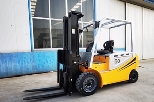 電動叉車機械式轉向系統(tǒng)的裝配與調整