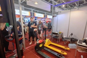 想買到性價比高的手動液壓搬運車？看這篇就夠了！