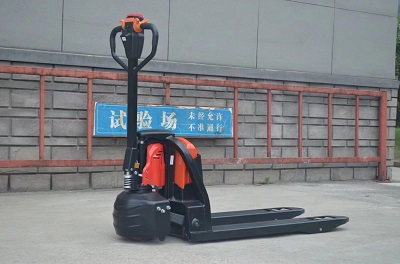 電動(dòng)搬運(yùn)車