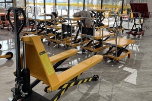 剪式高起升液壓搬運車：手動托盤 + 升降平臺二合一