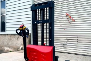 步行式堆高車:智慧倉儲的靈動之選