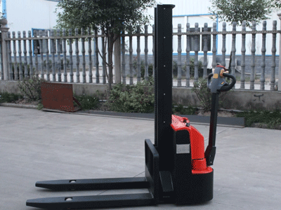 電動堆高車故障大全講解 3大問題幫你解決