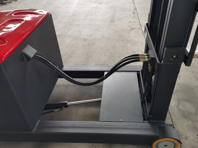 堆高車細(xì)節(jié)展示