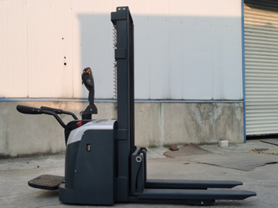 新牛盾叉車品質可靠 電動雙托盤堆高車源頭直供