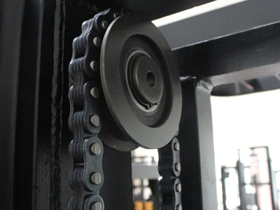 堆高車保養(yǎng)維修