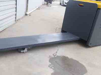 電動(dòng)搬運(yùn)車貨叉